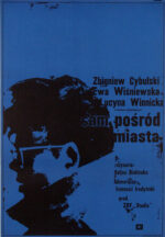 Sam pośród miasta